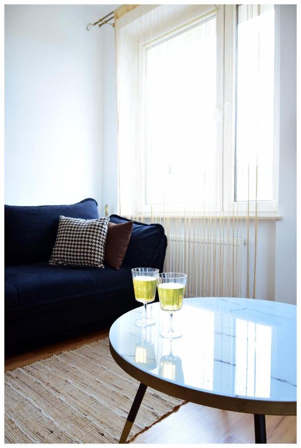 Color24 Apartament VI Stalowa Wola Extérieur photo